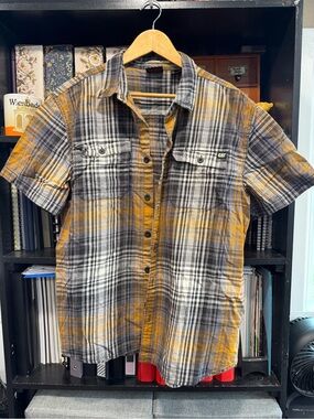 CAT® Men's Short-Sleeve Plaid Button-Down Shirt in Mustard and Gray